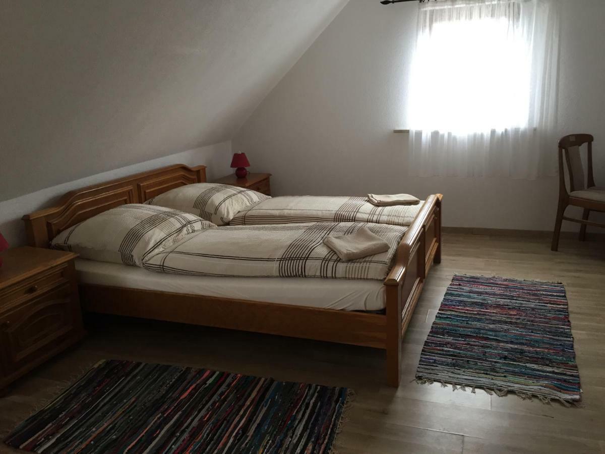 Gasthof Roessle Ochsenwang Bissingen an der Teck Luaran gambar