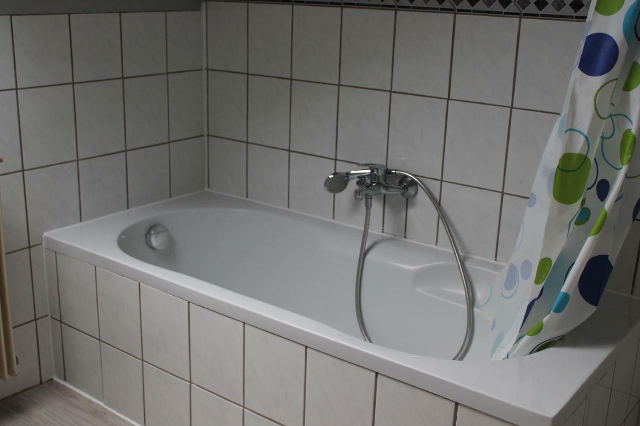 Gasthof Roessle Ochsenwang Bissingen an der Teck Luaran gambar